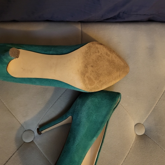 Nine west size 8 heels. - Picture 5 of 10